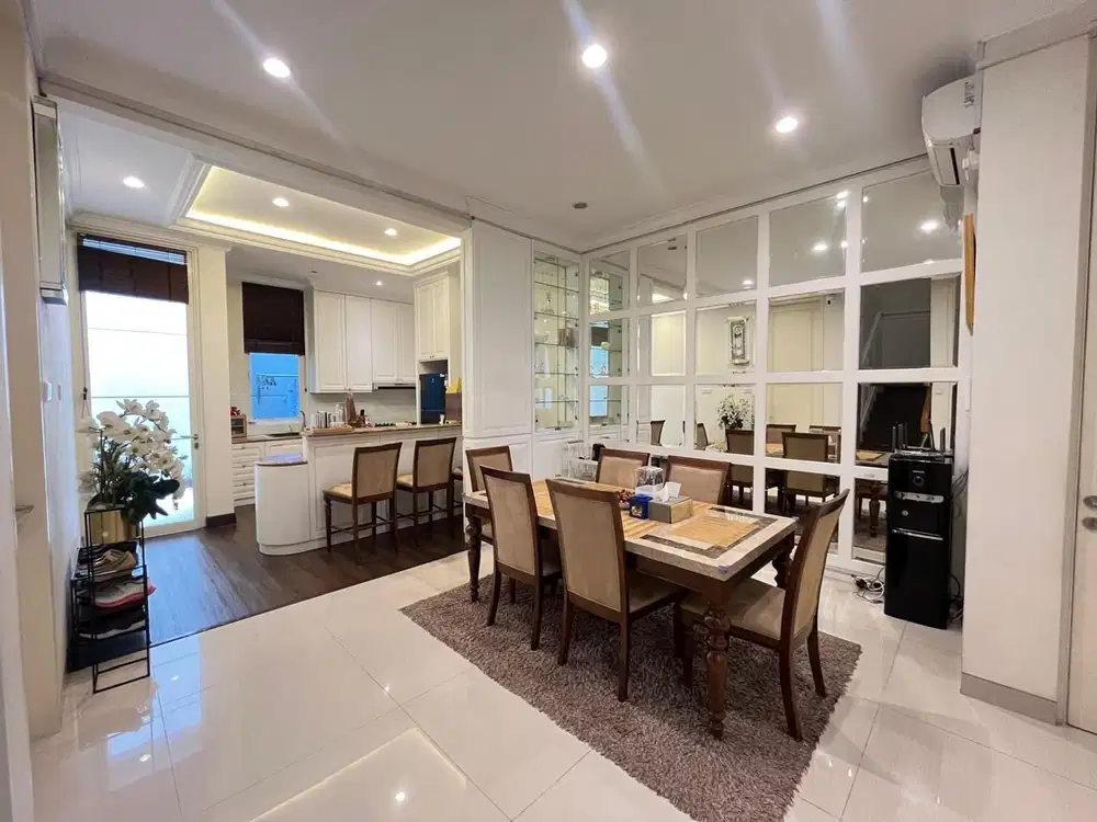 Jual Rumah Murah Mewah Strategis Siap Huni Pakuwon City SBY Timur