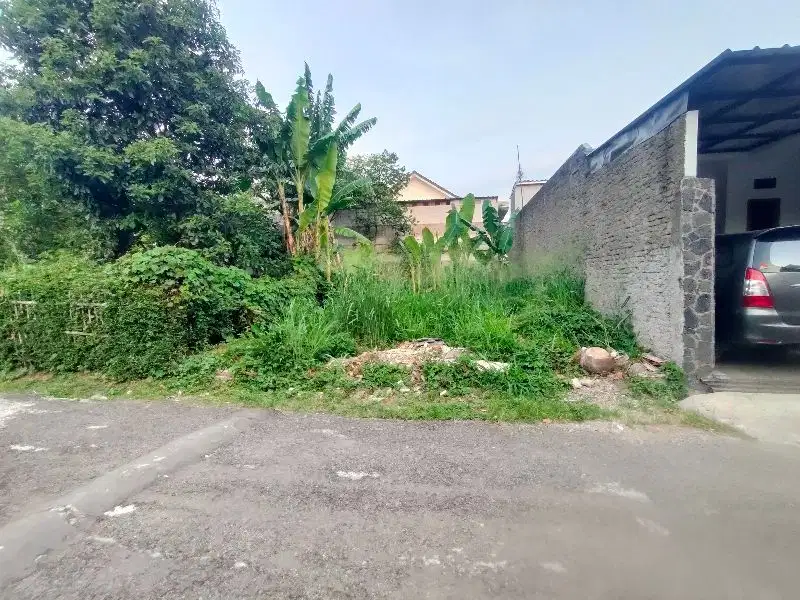 lebar muka 8 meter, gerbang komplek langsung jl raya harga nego