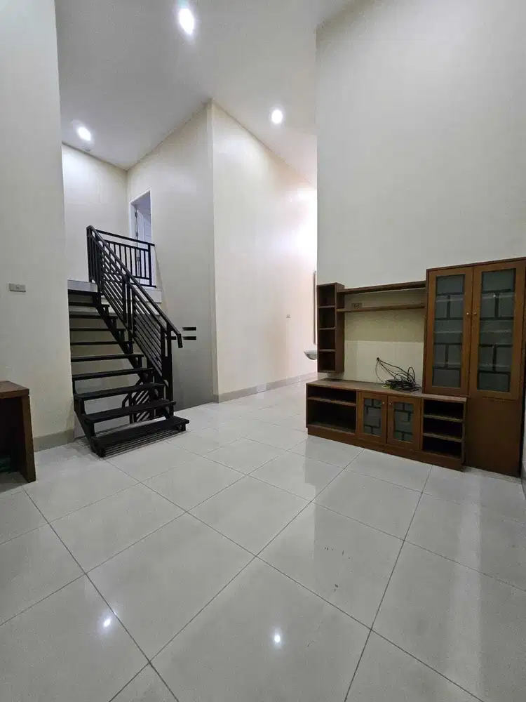 Rumah Rapih Siap Huni di Cluster Modernland Tangerang