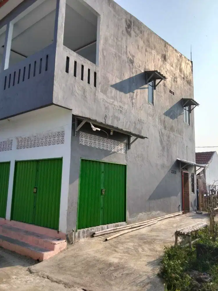 Rumah Siap Huni Bisa Usaha Posisi Sudut Jalan di Sepatan Tangera