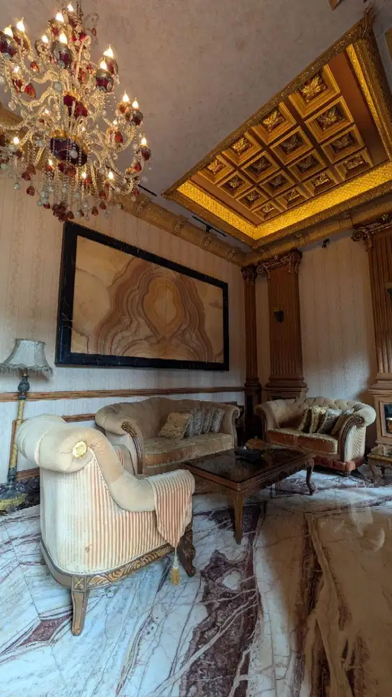 Rumah Citra Gran Cibubur mewah samping tol