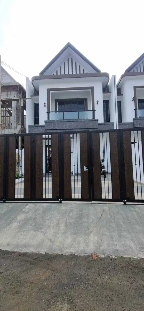 RUMAH MEWAH MURAH HARGA 3,2 MILYAR DI JAGAKARSA DEKAT TOL ANDARA