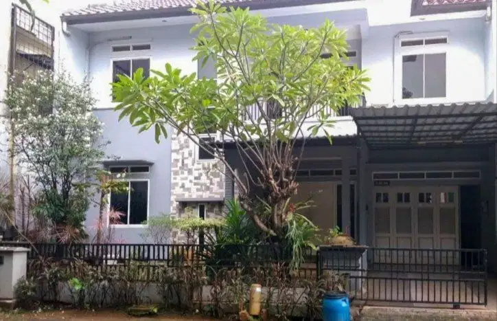 Rumah Semi Furnished Dalam Komplek Di Citra Grand Jatisampurna