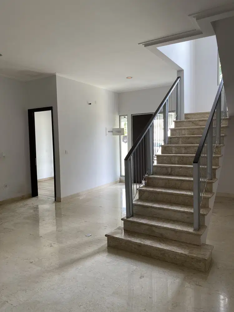 Dijual rumah golf island 8x15