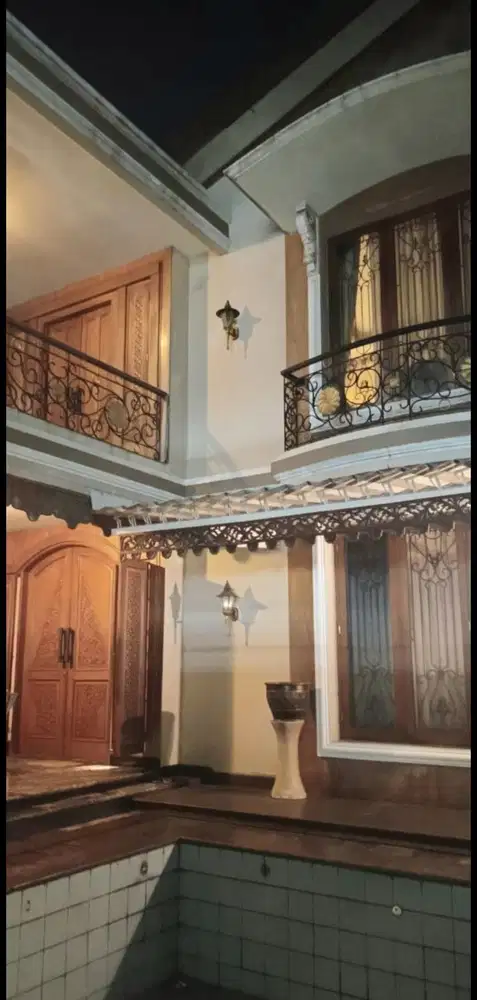 Rumah mewah dbwh psran Pejaten Jatipadang jaksel Lb.800mtr 12m