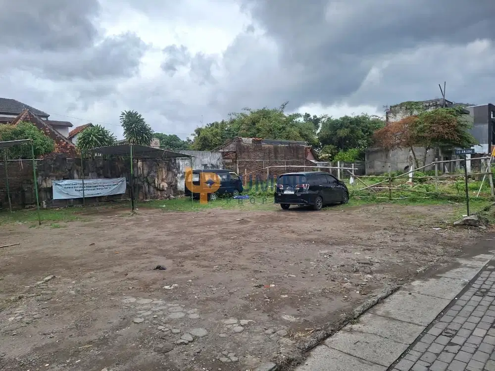 TANAH LUAS DI KOTA JOGJA, COCOK UNTUK USAHA, 8 MENIT KE MALIOBORO