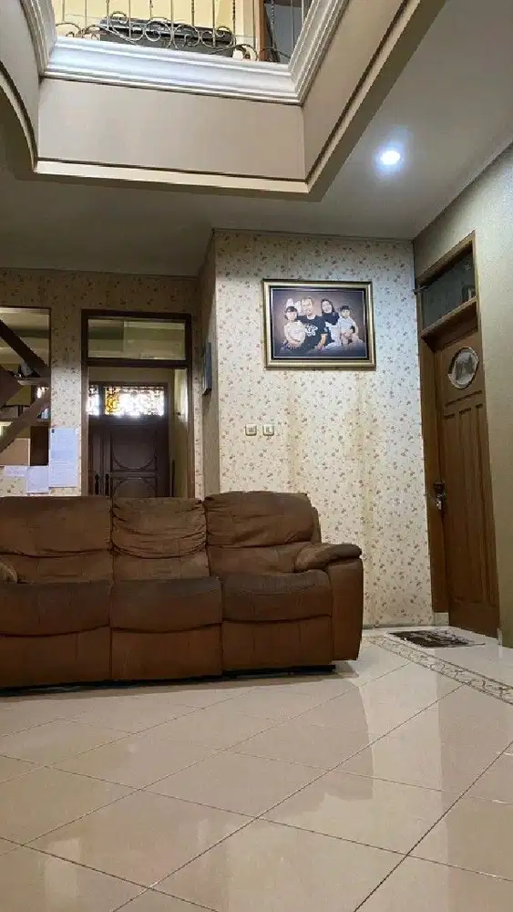DiJual Rumah Semi Furnish
