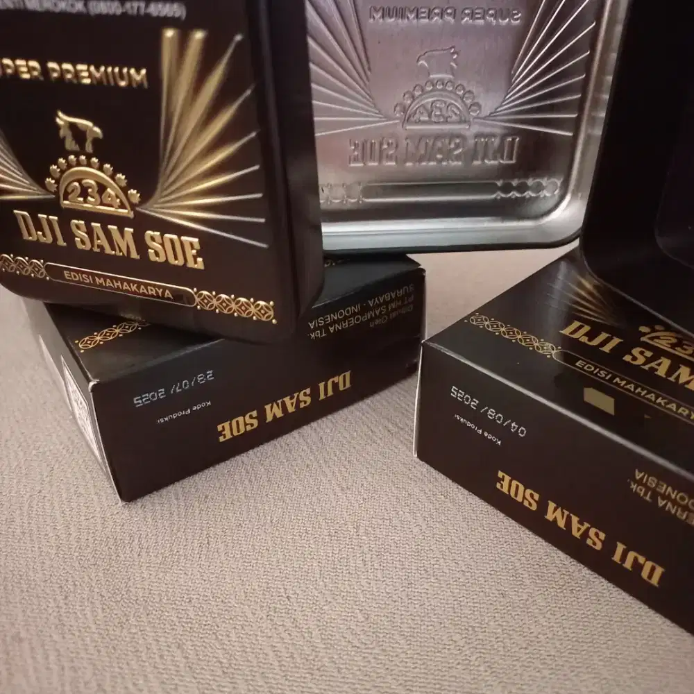 Kotak Penyimpanan Kaleng Edisi Mahakarya