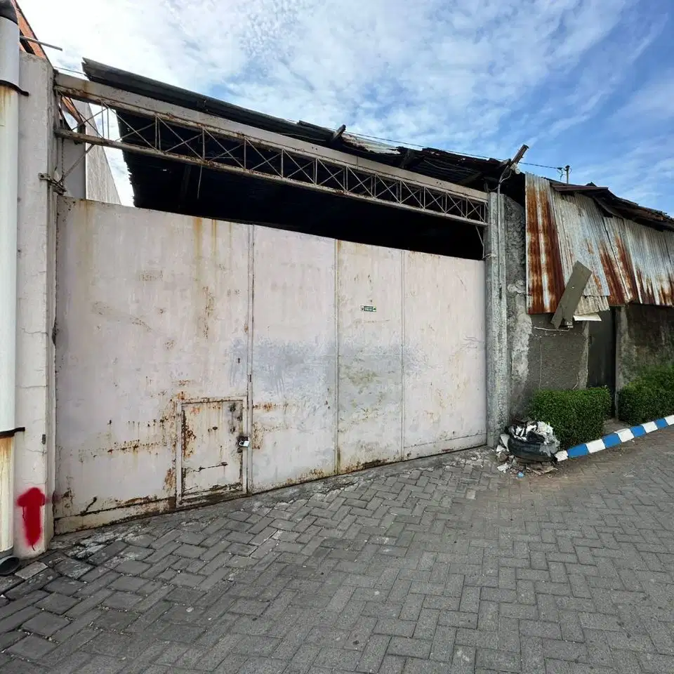 Tanah strategis ideal 181 m2 eks workshop mabel Solo baru