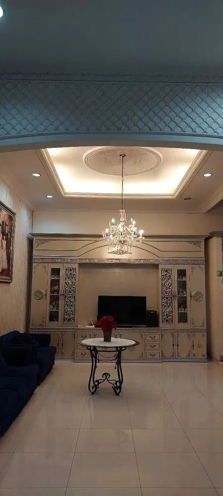 Rumah 2 lantai Modernland, siap huni, bisa KPR