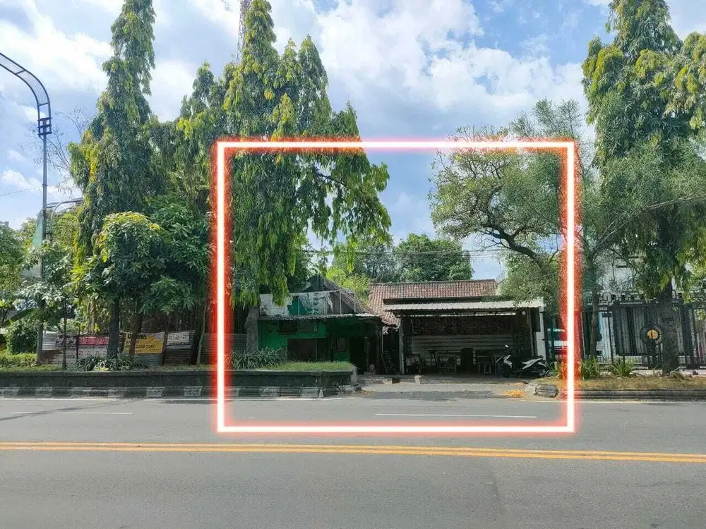 Tanah Hoek Strategis Tepi Jalan Raya Karangasem Laweyan Solo Kota (AA)