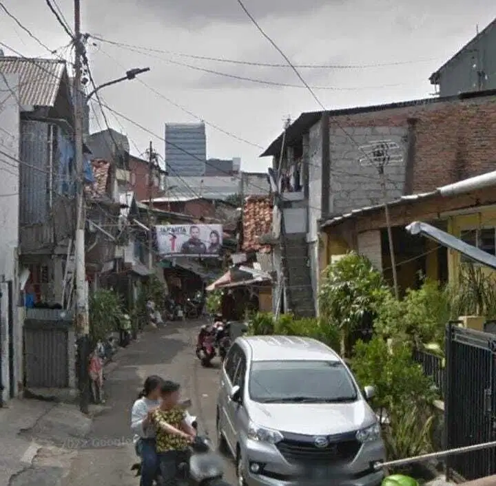 Jalan Kembang 2 Kwitang Bebas Banjir Akses 2 mobil Lingkungan Padat