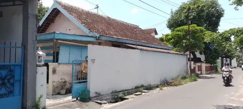 Rumah Luas Hitung Tanah Strategis di Pajang Solo Kota