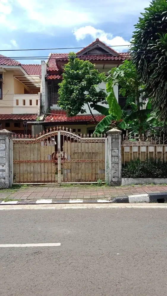 SIAPA CEPAT..! RUMAH MEGAH MENTENG - JAKARTA PUSAT