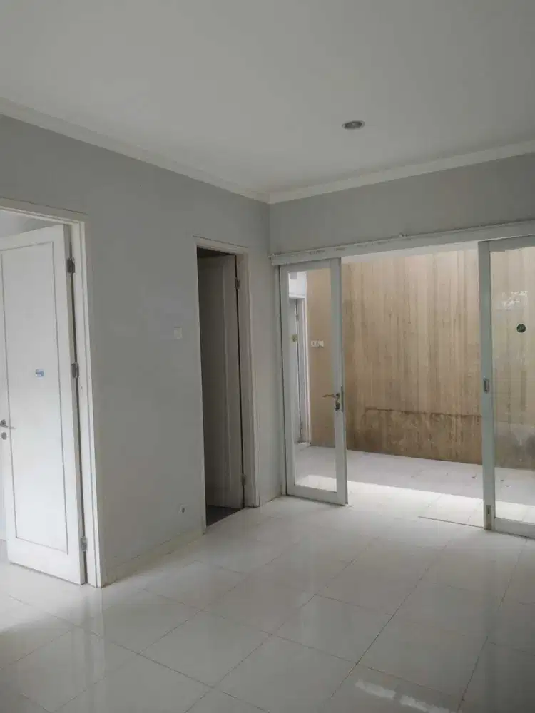 Dijual Murah Rumah 2 Lantai Cluster Ayna Residence Graha Raya Bintaro