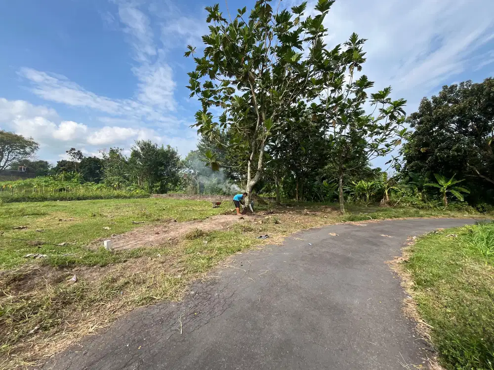 Unit Terakhir Dekat HYATT, Tepi Aspal View Sawah. SHM Pekarangan
