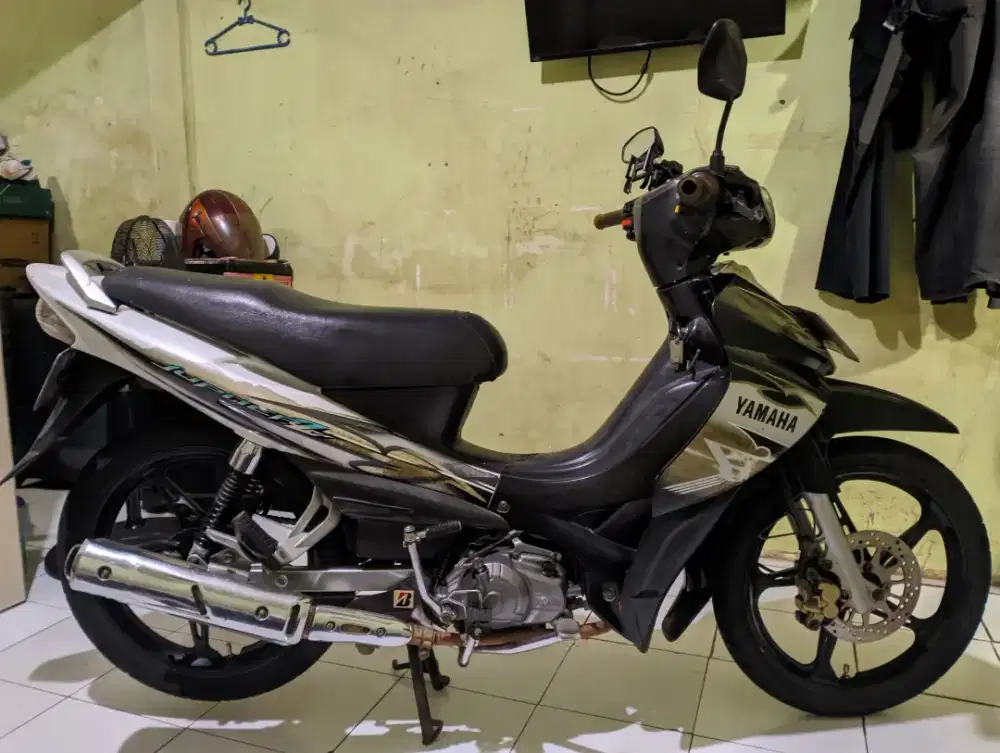 Jupiter Z tahun 2006 lengkap