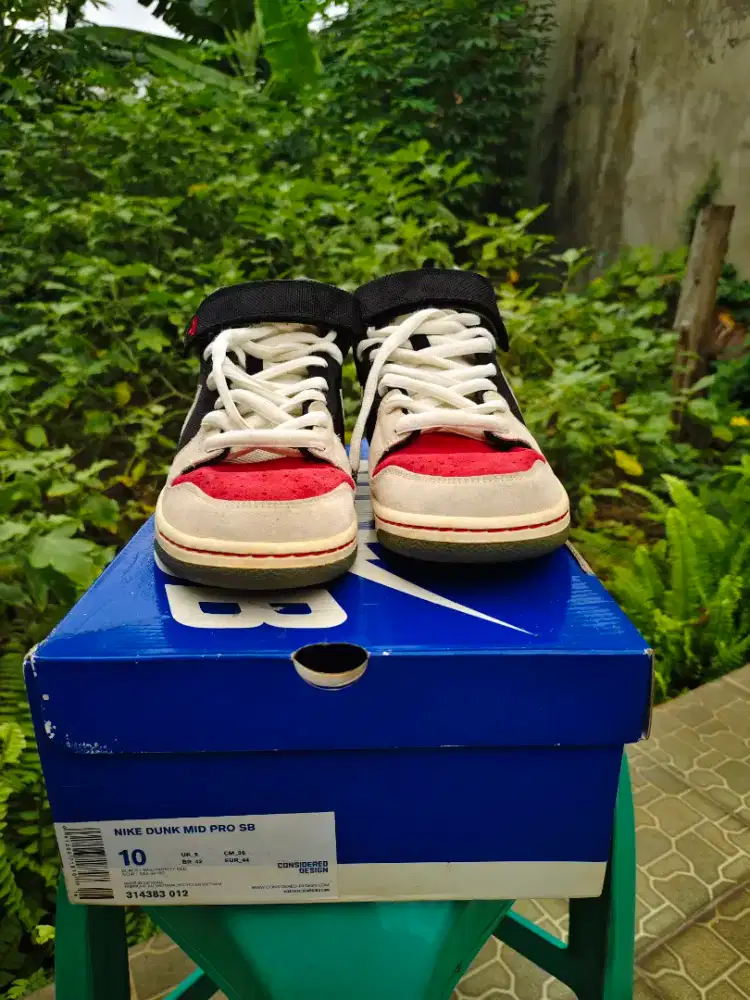 Sepatu NIKE DUNK MID PRO SB 2009 Barang langka (Rare)