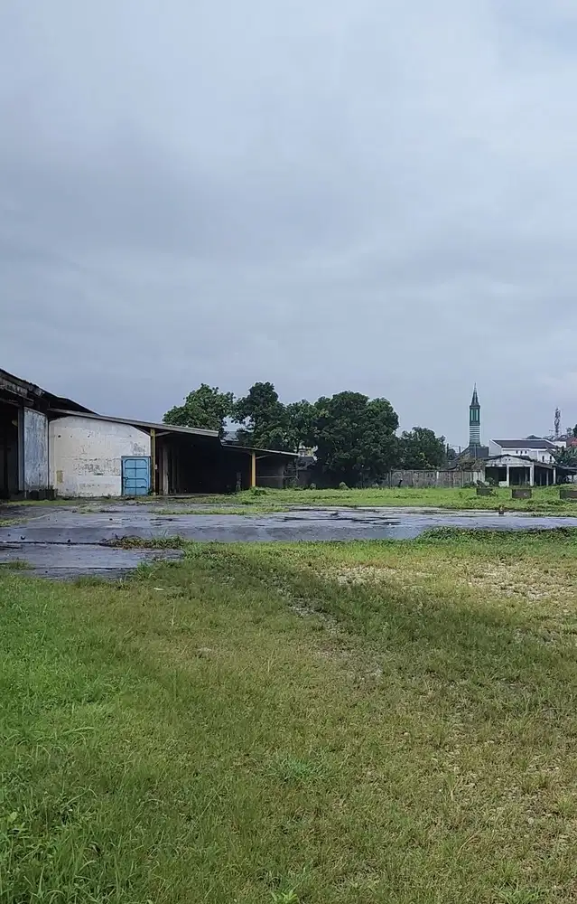 Dijual Murah Gudang dan bangunan hitung tanah