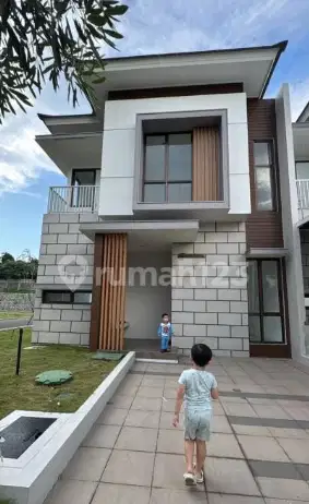 Rumah Hook Rapih Siap Huni di Cluster Lausanne Park Cikupa Citra Raya,
