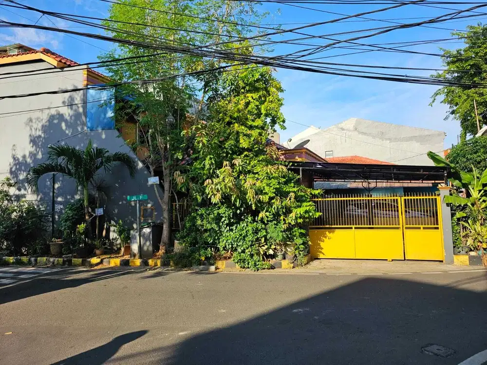 Dijual rumah sisp huni dikrmayorann jakarta pusat