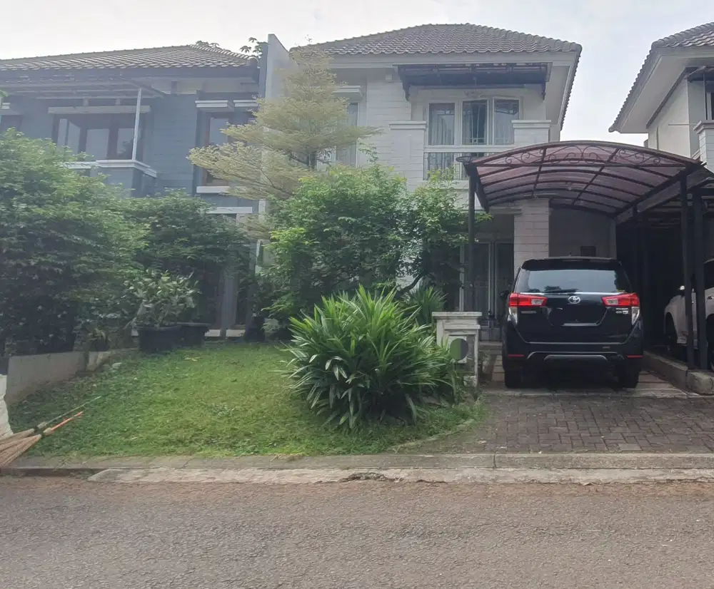dijual rumah dua lantai di legenda wisata cibubur