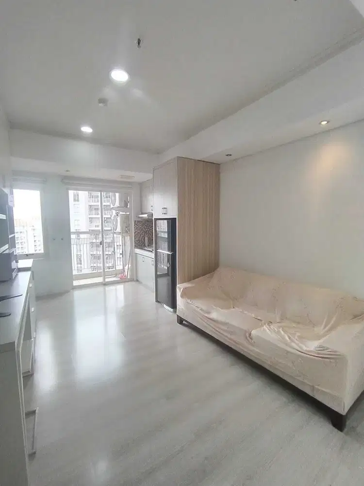 Disewakan Apartemen Royal Mediterania Garden, 2 Kamar Full Furnish