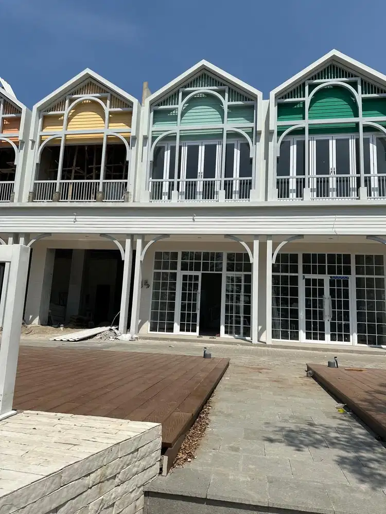 Disewakan Ruko Citra 8 Hadap Danau Siap Pakai di Jakarta Barat