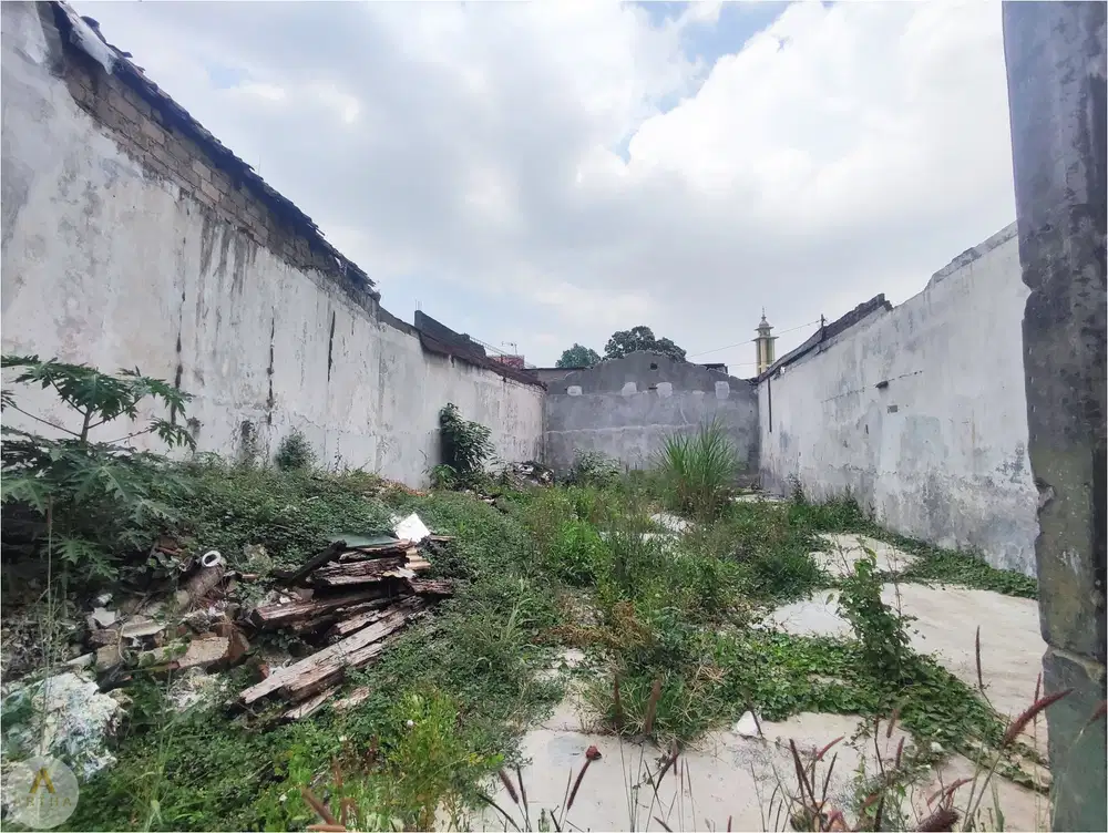 Bangunan Hitung Tanah Bekas Gudang di Pasar Padalarang