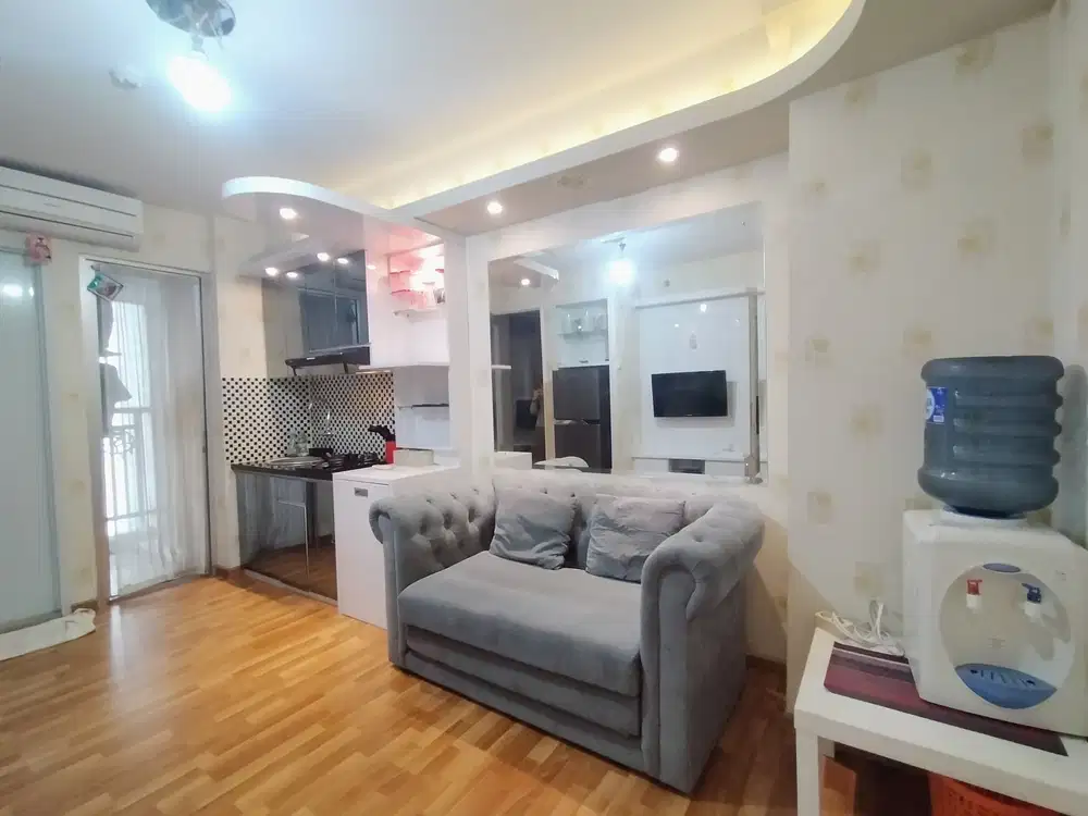 Sewa Atas Mall Bassura City 2 Kamar view kolam