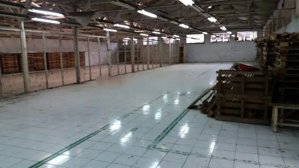 Dijual Gudang/Pabrik Siap Pakai Jln. Cibolerang Kopo Bandung Selatan