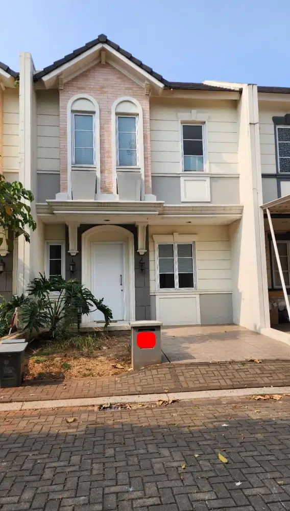 Disewakan Rumah Vanya Park Cluster Azura, Pagedangan, BSD City, Banten