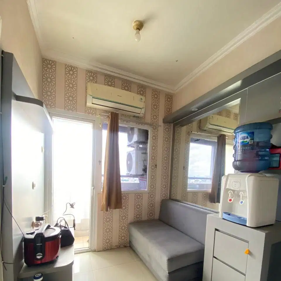 DIJUAL MURAH! Apartemen Green Pramuka di Atas Mall Full Furnish