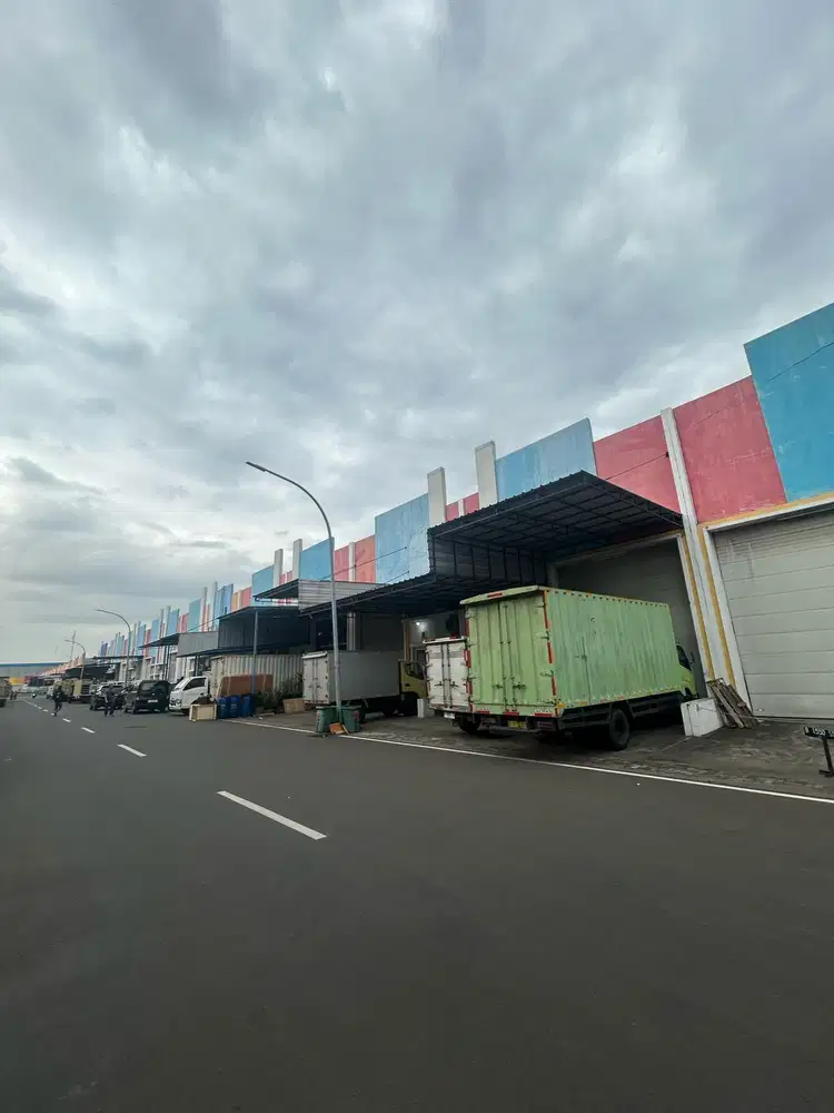 Dijual Murah Gudang Bizpark Cakung 2 Unit Gandeng