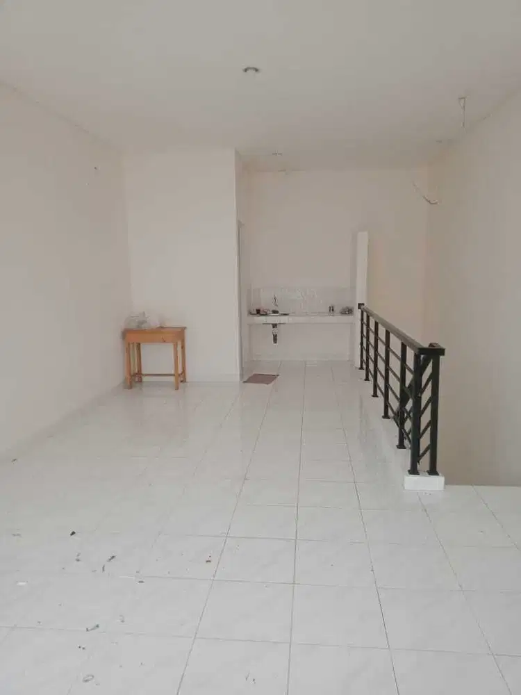 Disewakan Ruko Paramount 2 Lantai