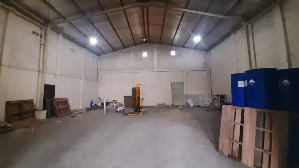 Disewakan Gudang Produktif Strategis Sayap Jl. Holis bandung Selatan