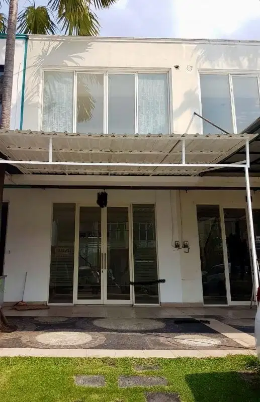 Disewakan Ruko 2 lantai San Antono Shopping Street Pakuwon City.