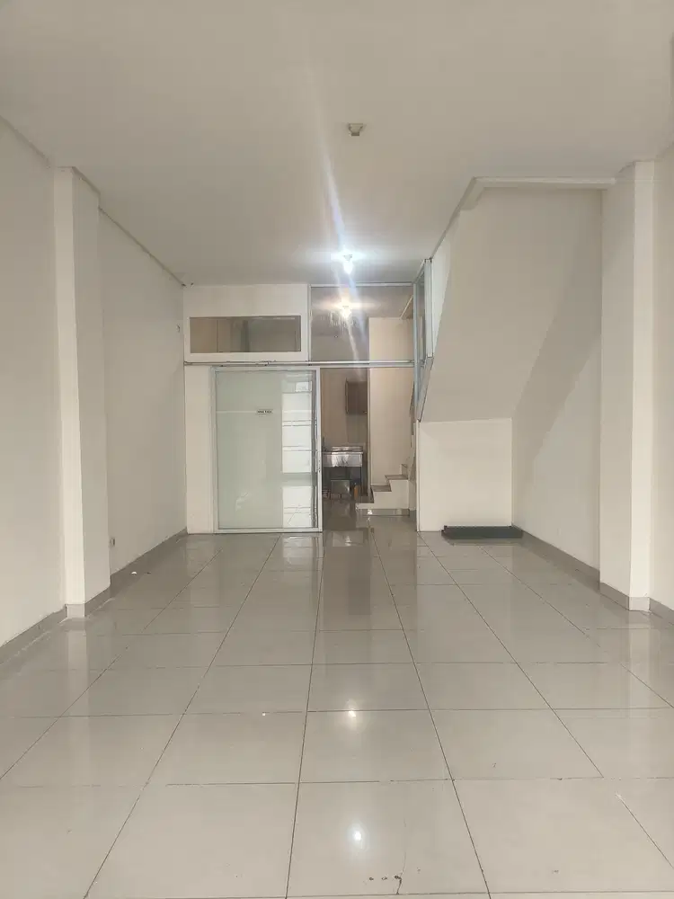 Sewa Murah Ruko murah Green Lake City 3 lantai