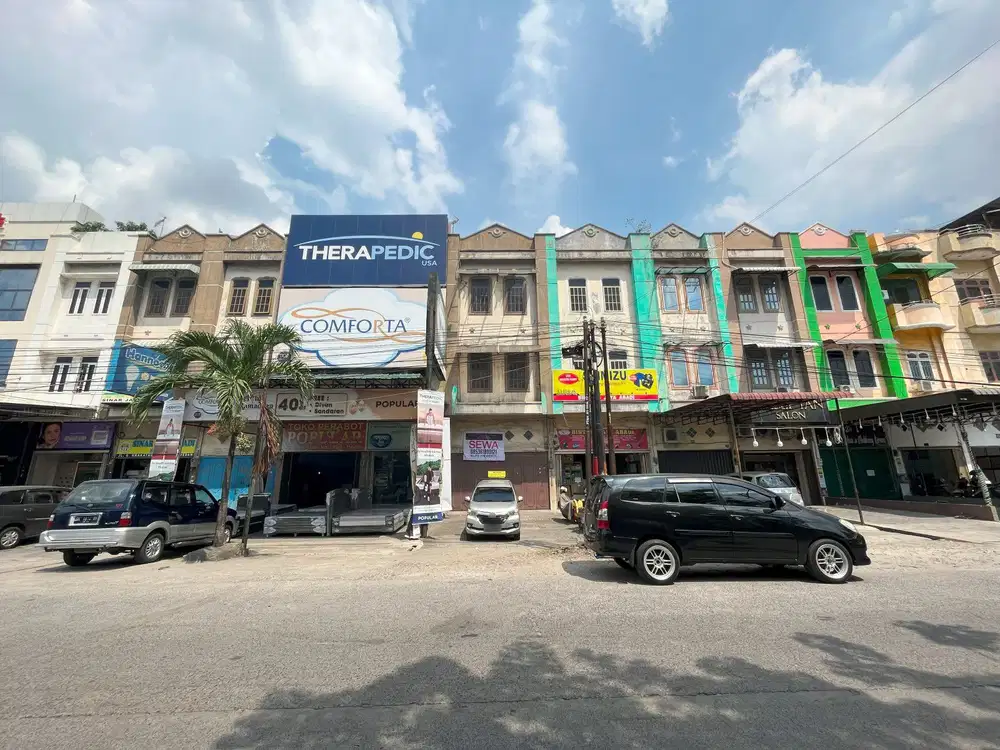 Ruko di Jalan Krakatau ( Depan Kasimura )