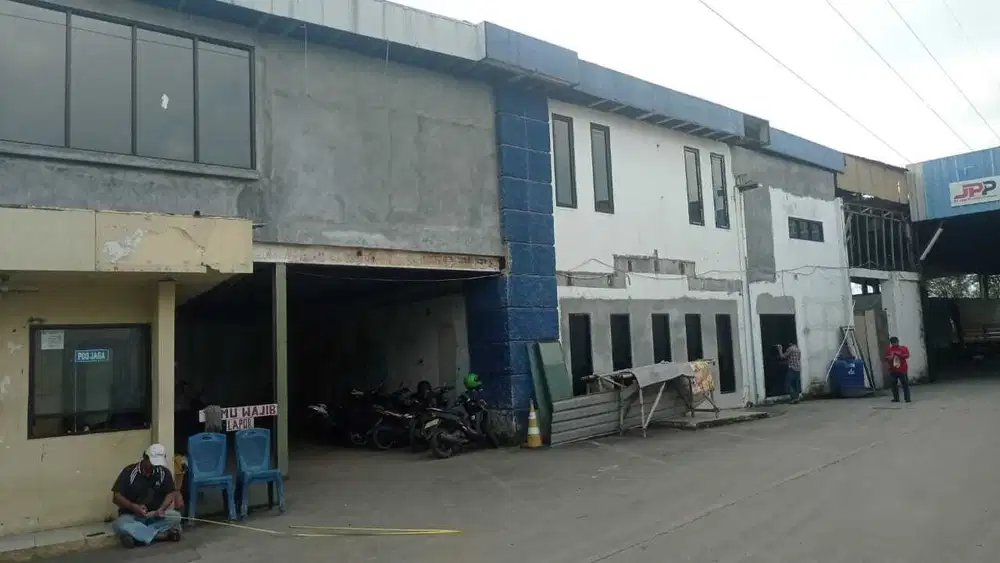 Gudang/workshop Cibitung, Bekasi, siap pakai
