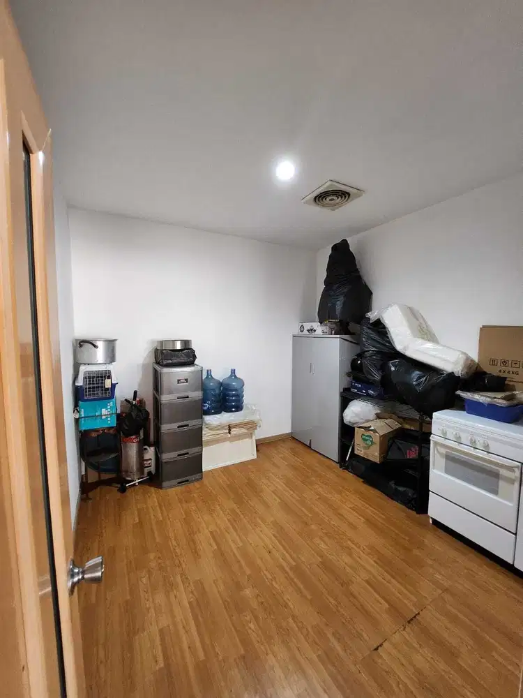 DIJUAL RUMAH DI TAMAN PALEM LESTASRI JAKBAR