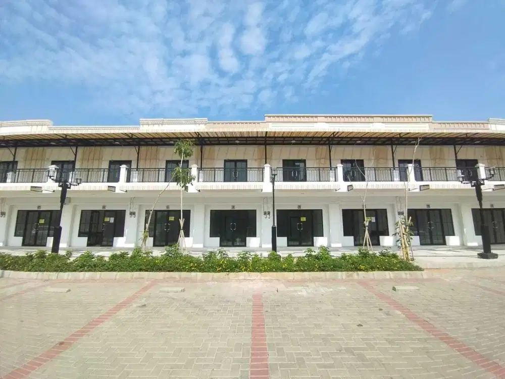 Sewa RUKO Hollywood Boulevar Signature Jababeka Lokasi Rame Cocok Untuk Usaha atau perkantoran