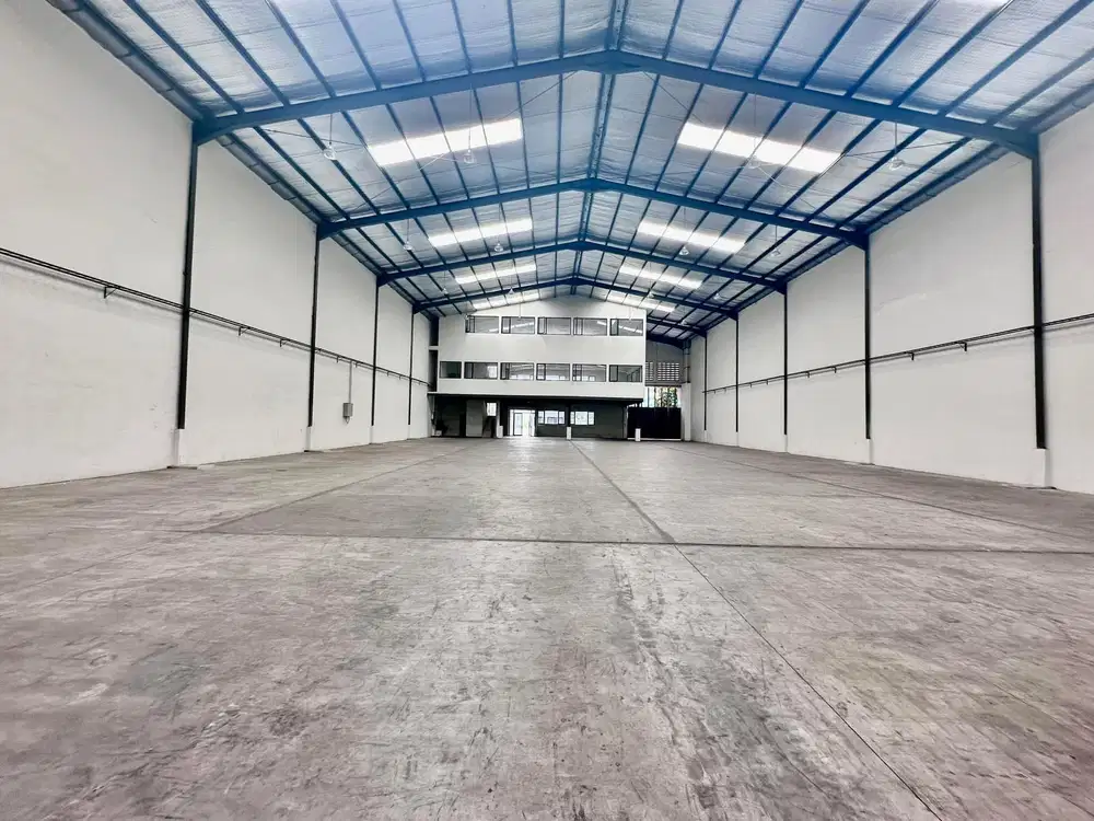 Sewa Gudang Delta Silicon Cikarang 1.320m2  Container 40 Ft