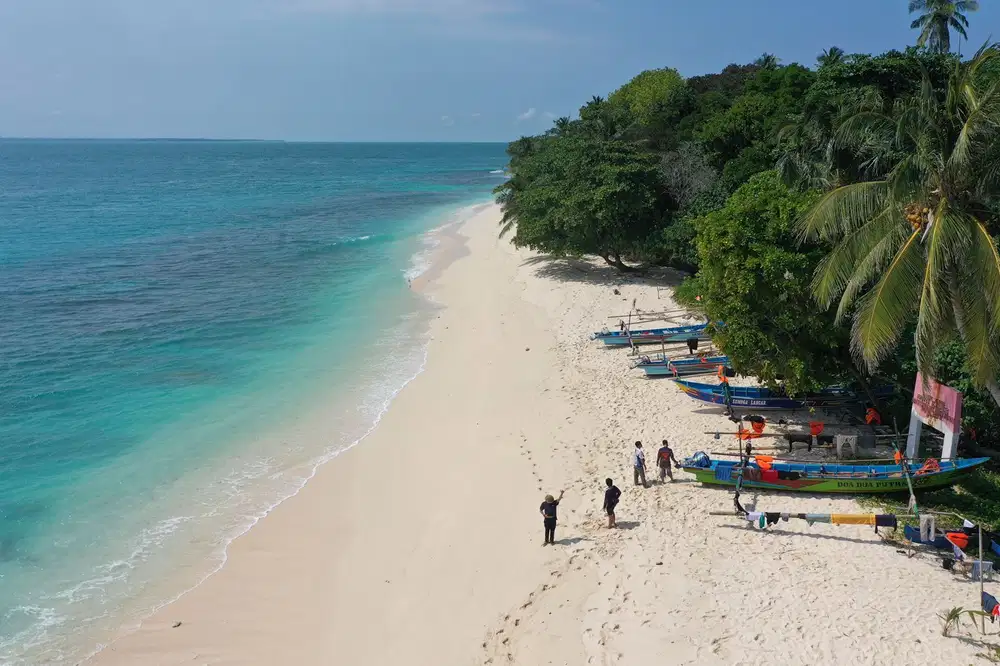 PULAU DI PESISIR BARAT KRUI LAMPUNG DIJUAL MURAH