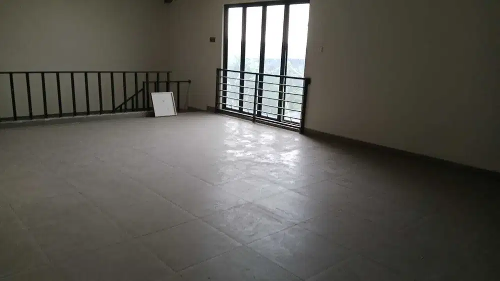 DISEWAKAN GUDANG STRATEGIS DI KAWASAN DAAN MOGOT INC OFFICE 2LANTAI