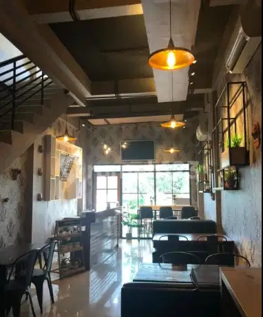 Ruko di Ruko Azores , Tangerang 101 m Bagus