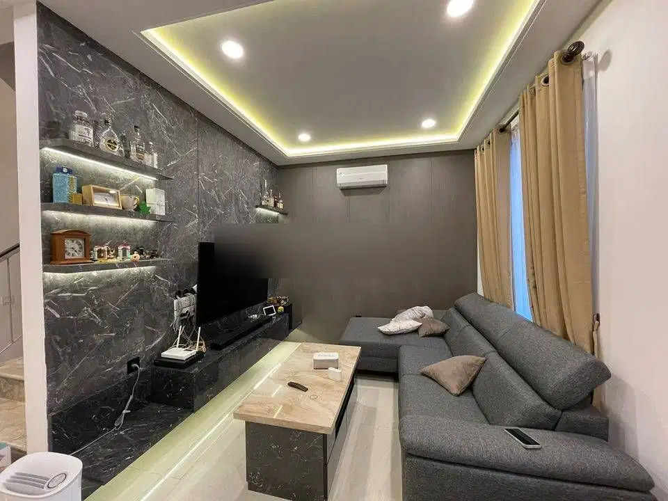 Rumah Full Furnished Golf Island