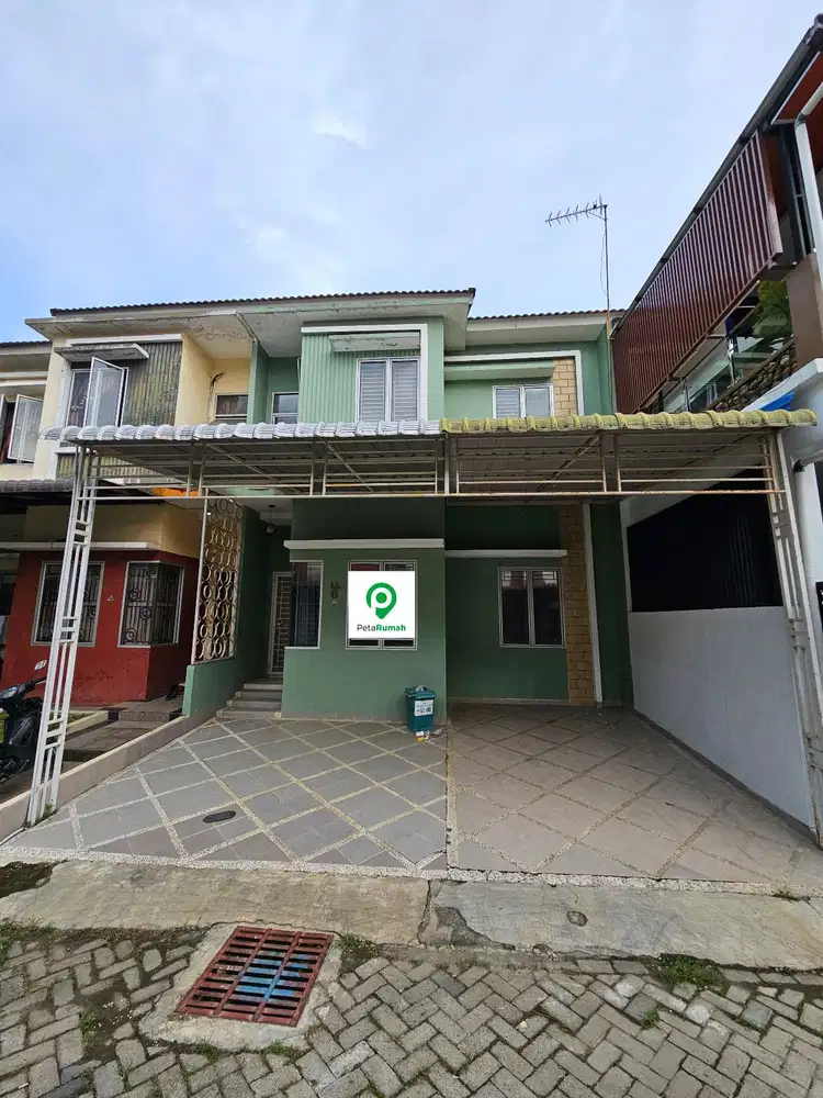 Dijual Rumah Villa di Komplek Grand Monaco Siap Huni