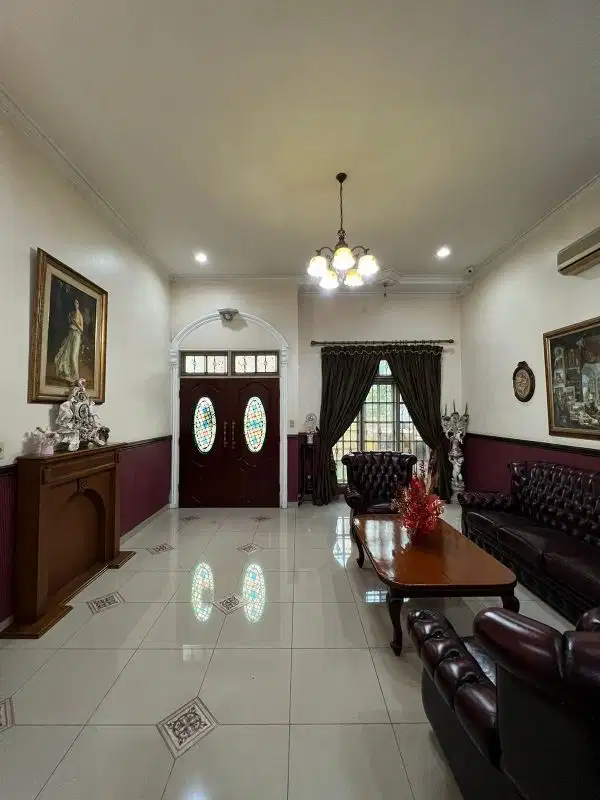 Villa Mewah di Jalan Tapanuli Medan Perjuangan
