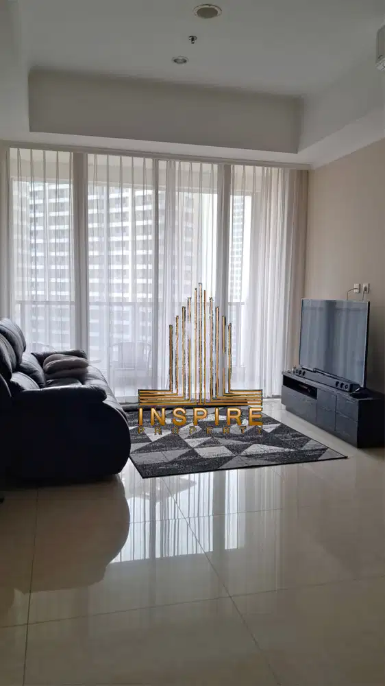 Disewakan Unit Taman Anggrek Kondominium Tipe 3BR+ Furnished Best View